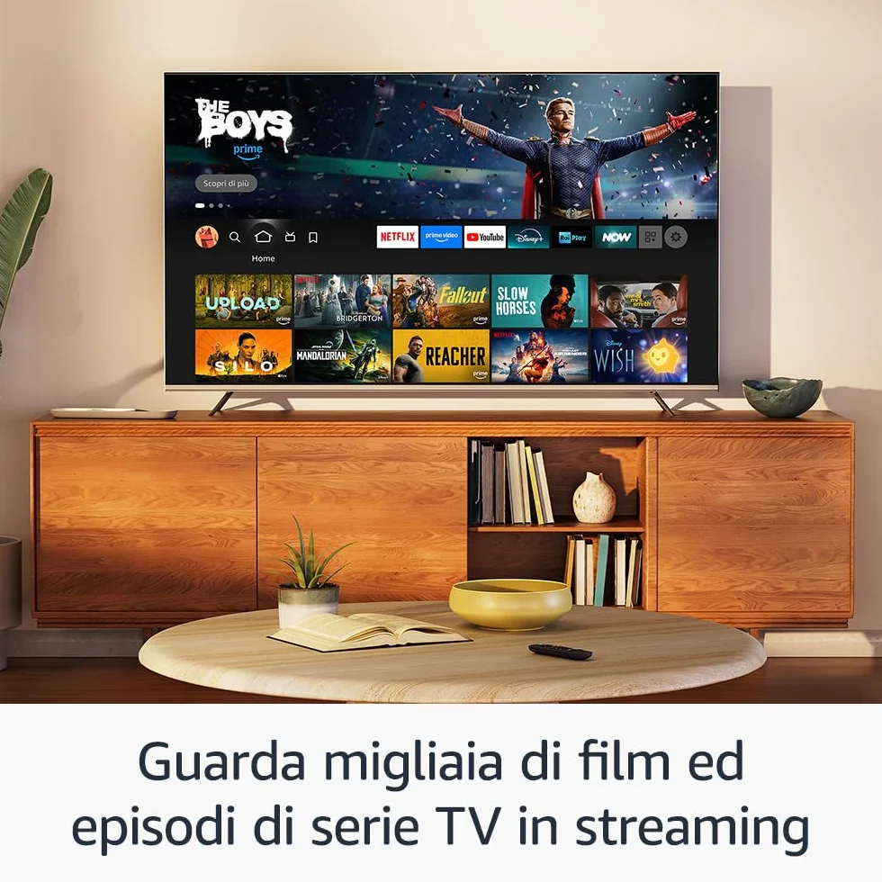 Amazon Fire TV Stick HD, TV gratuita e in diretta, telecomando vocale Alexa, controlli per Casa Intelligente, streaming HD