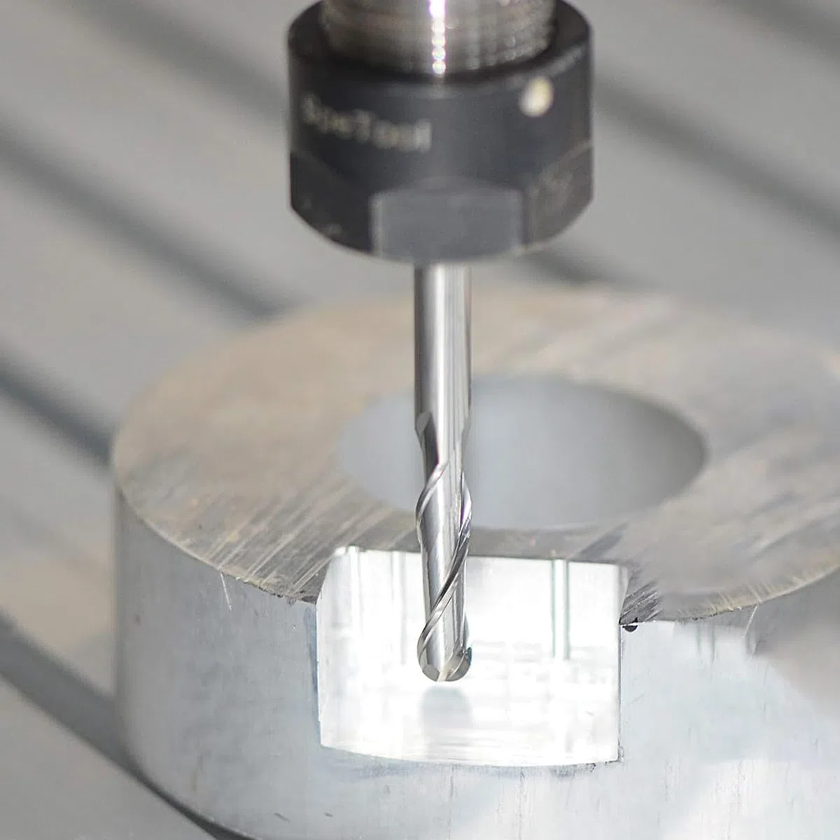 SpeTool Fresa con punta a sfera 6mm Diametro di taglio 6mm Gambo 24mm Lunghezza di taglio Doppio flauto Fresa in metallo duro integrale per incisione su intaglio per la lavorazione del legno fai da te