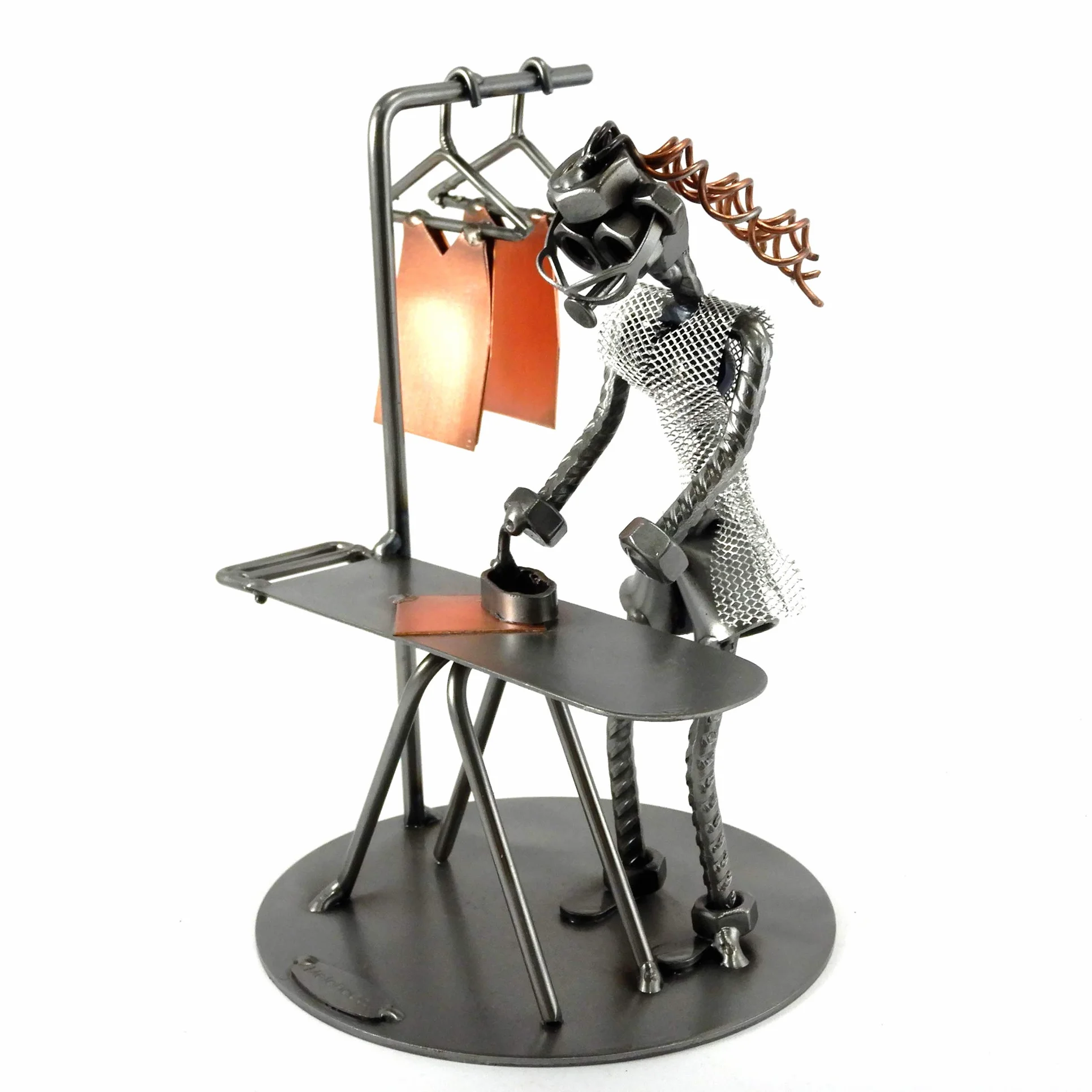 CASALINGA - STIRATRICE IN METALLO CON VITI BULLONI CHIODI DI METAL IDEA - IDEA REGALO ORIGINALE - 100% ARTIGIANALE - MADE IN ITALY - PERSONALIZZABILE
