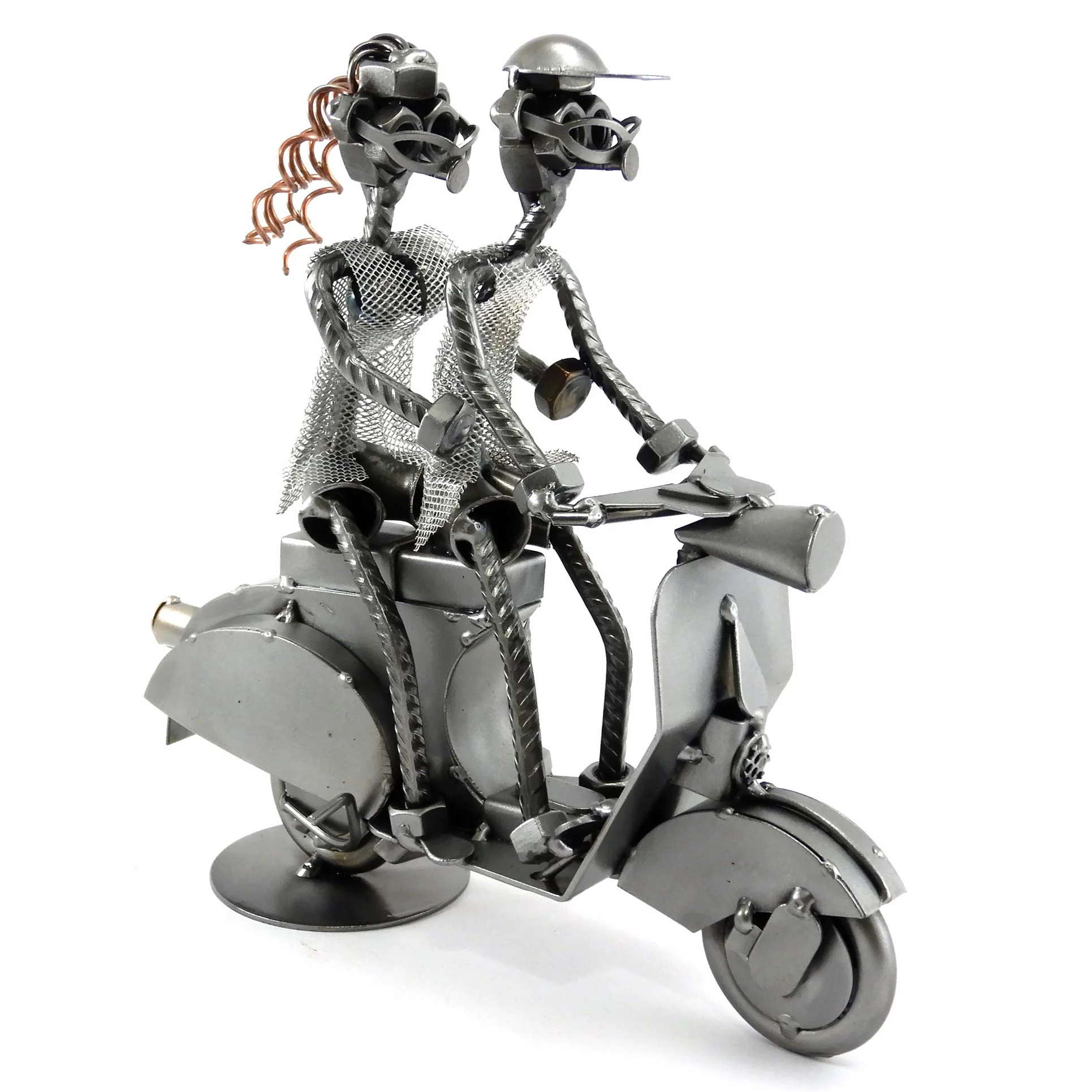 Metal idea COPPIA IN VESPA IN METALLO CON VITI BULLONI CHIODI IDEA REGALO ORIGINALE - 100% ARTIGIANALE - MADE IN ITALY - PERSONALIZZABILE